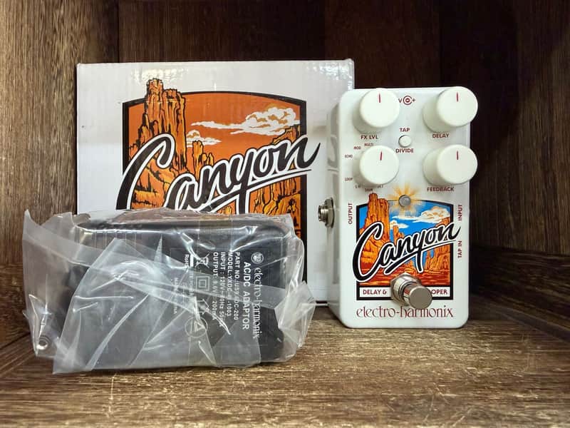 Electro-Harmonix Canyon 2017 - Present White