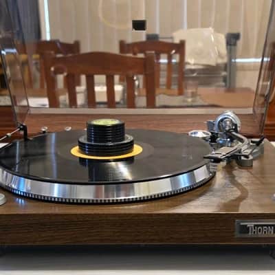 VINTAGE THORN RESTORED TURNTABLE/33/45 SPEED/CHROME STYLE image 2