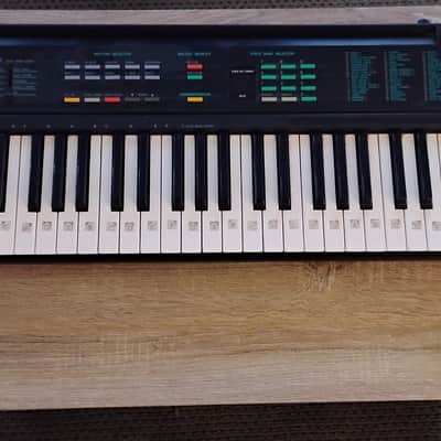 Yamaha PSR-6 Portable Keyboard w/ Power Supply