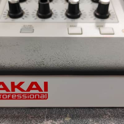 Akai MPC Renaissance Groove Production Studio 2012 - 2019 - Grey image 6