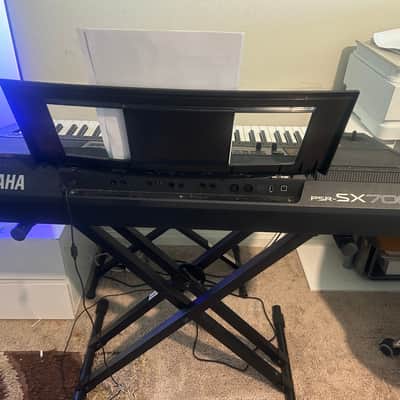 Yamaha PSR sx700 2019 image 3