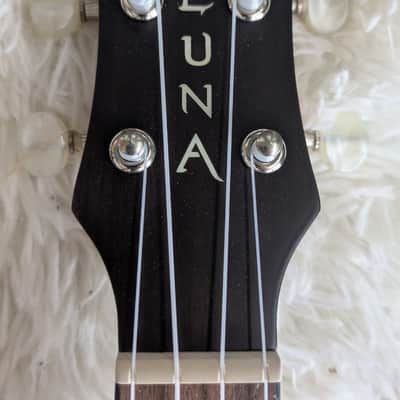 Luna Uke Dolphin Concert Spruce Top Ukulele with gig bag - Demo image 5