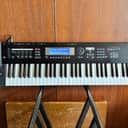 Korg TR61 61key MUSIC WORKSTATION KEYBOARD w/ power supply