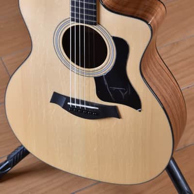 Taylor 114CE Special Edition Walnut/Sitka Gloss image 4