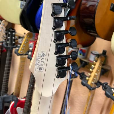 Ibanez RG550-DY Genesis Collection - Desert Sun Yellow image 10