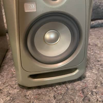 KRK ROCKIT 5 GEN3 2018 PLATINUM SERIES POWERED STUDIO MONITORS - Silver image 13