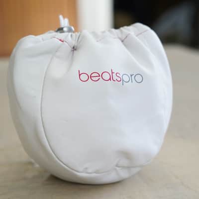 Beats Pro Wired Over-Ear Headphone - White image 5
