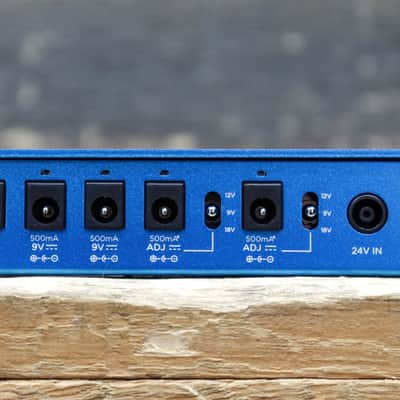Strymon Ojai R30 High Current DC Power Supply 5-Isolated Output Pedal Power image 8