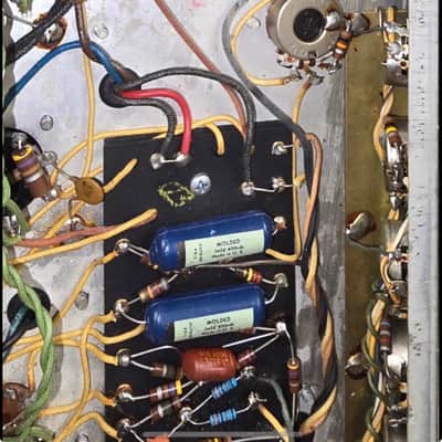 1968 Fender Deluxe Reverb Drip Edge Guitar Amp Silverface image 5