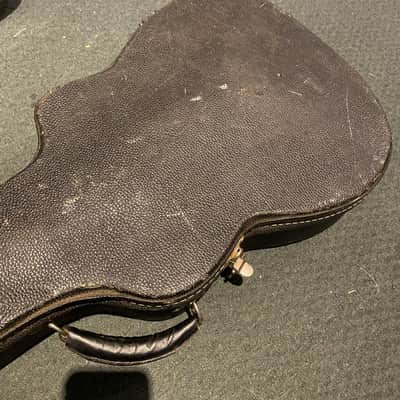 Gypsy Jazz Guitar Case - Damage on the corner!  Black exterior/Green interior image 4