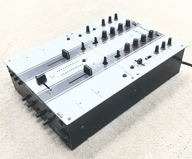 Pioneer DJM 707 mixer image 1