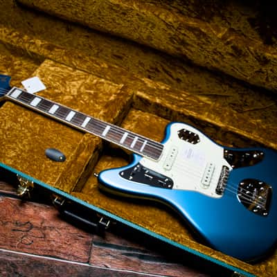 Fender FSR Made in Japan Traditional 60s Jaguar Guitar 2024-25 - Lake Placid Blue Metallic image 17