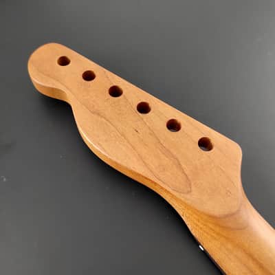 22 frets Satin Nitro varnished Roasted Mapple Neck, Rosewood fretboard, for Telecaster image 14