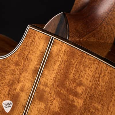 2025 - Bourgeois 00-12c Coupe Black Top - Italian Spruce & Sinker Mahogany image 11