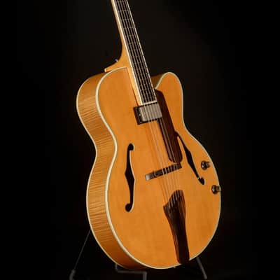 Chris P. Walsh 17″ Archtop US Luthier Built - Natural image 3