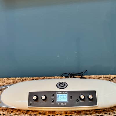 Moog Theremini Theremin 2016 White image 1