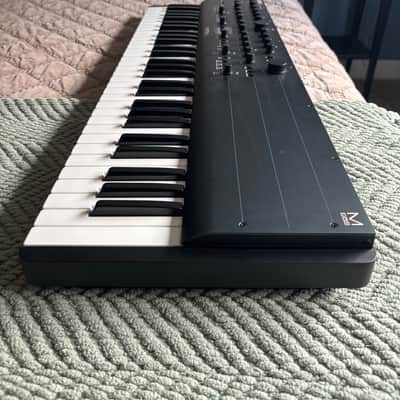Modal Electronics Argon8X 8 Voice 61-Key Wavetable Synthesizer 2020 - Grey image 3