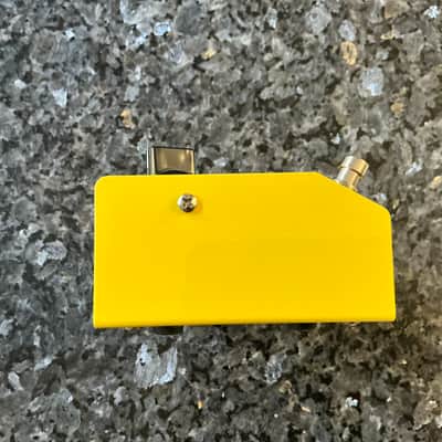Fulltone Supra Trem2 w/power supply- Yellow- dead mint image 5
