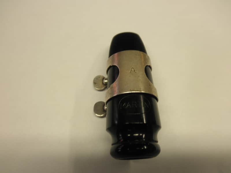 Martin Alto saxophone mouthpiece w/ ligature image 1