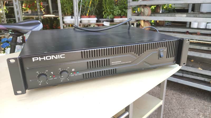 Phonic MAX2500 * power output 750W @ 4ohms (stereo) or 500W @ 8ohms (bridge mono), per channel * Class H high efficiency circuitry design * image 1