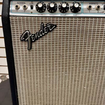 Fender 1975 Twin Reverb 2x12 Combo with Footswitch & Cover - Pre Owned *Pickup Only* image 2