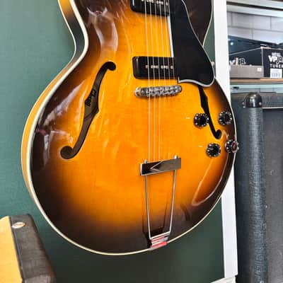 Gibson ES-135 P-100 1993 - Vintage Sunburst image 4