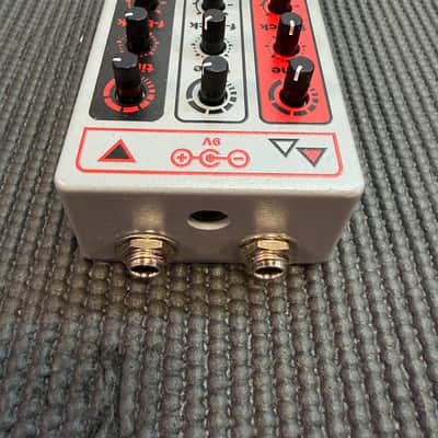Death By Audio Exploding Head 2022 - Grey / Red image 4