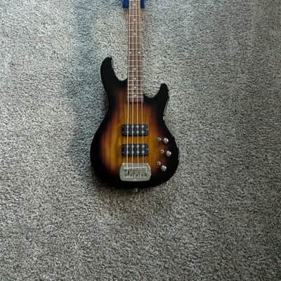 日本製 G&L L-2000 TRIBUTE Slim Neck Type G&L L-2000 TRIBUTE Slim Neck Type Made in Japan Black (S/N:4120013