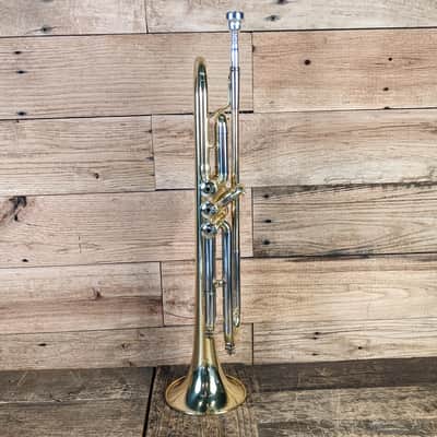 Eastman ETR-420 Trumpet With Case & Mouthpiece image 4