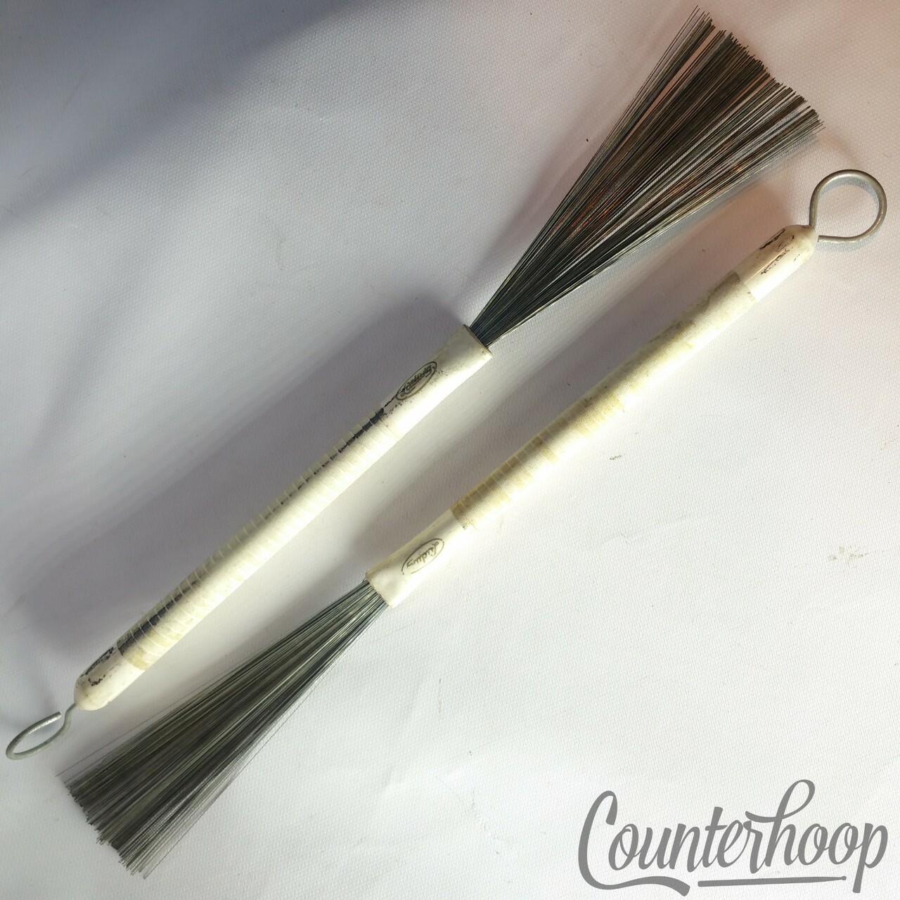 Ludwig Script Logo Wire Brushes Jazz Snare Drum Set Sticks Retractable USA 60s — main photograph