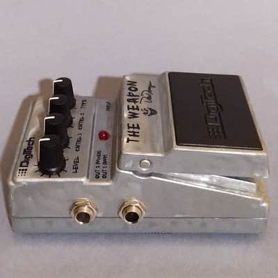 DigiTech The Weapon Dan Donegan Signature w/bag & manual image 6