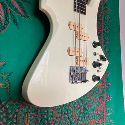 Fernandes MB-85/90 Mockingbird Bass image 7