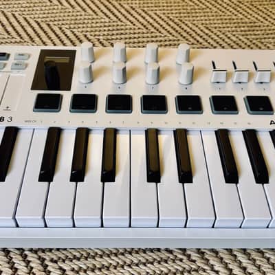 Arturia MiniLab 3 White 2024 image 8