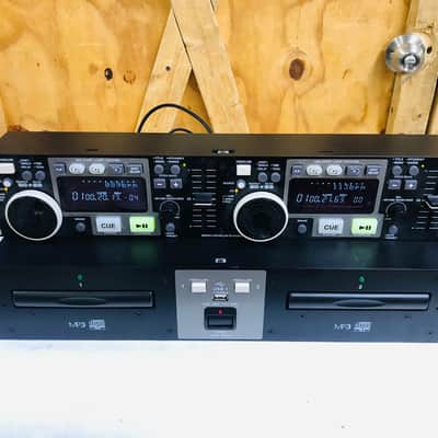 Denon DJ DN-D4500MK2 Dual Digital Media Player with USB, CD, MP3 Playback D4500 image 1