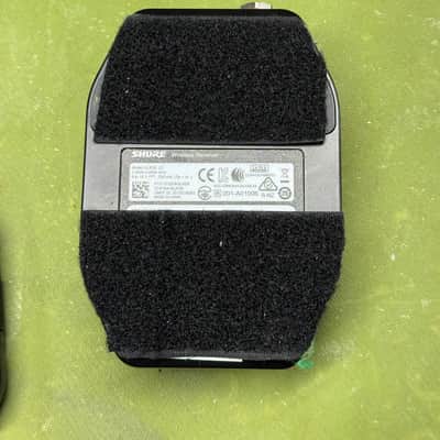 Shure GLXD16 Guitar Wireless System w extra transmitter image 11