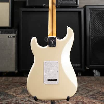 Fender Player II Modified Stratocaster Electric Guitar - Olympic Pearl with Gig Bag image 8