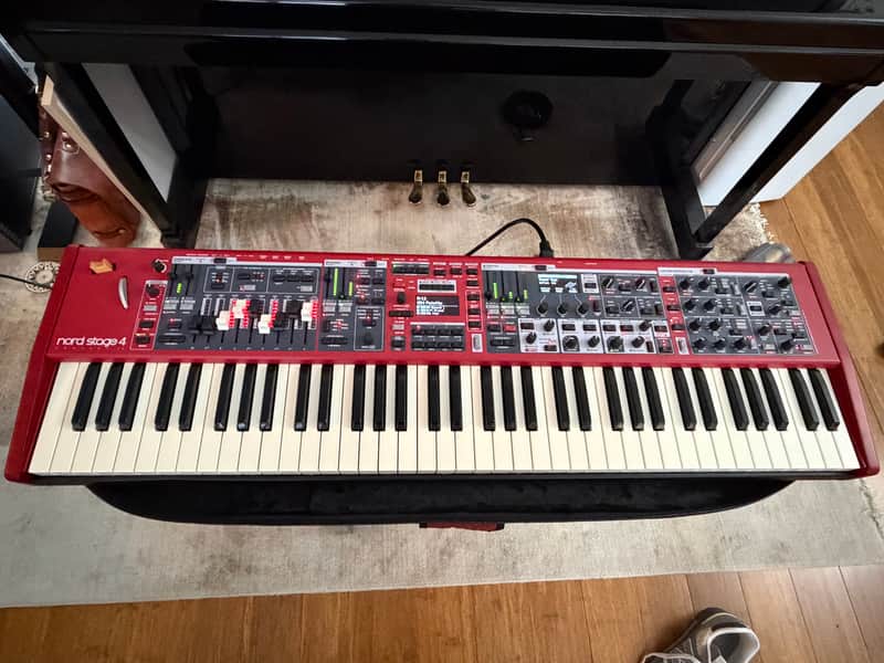 Nord Stage 4 SW73 Compact 73-Key with music rest and bag