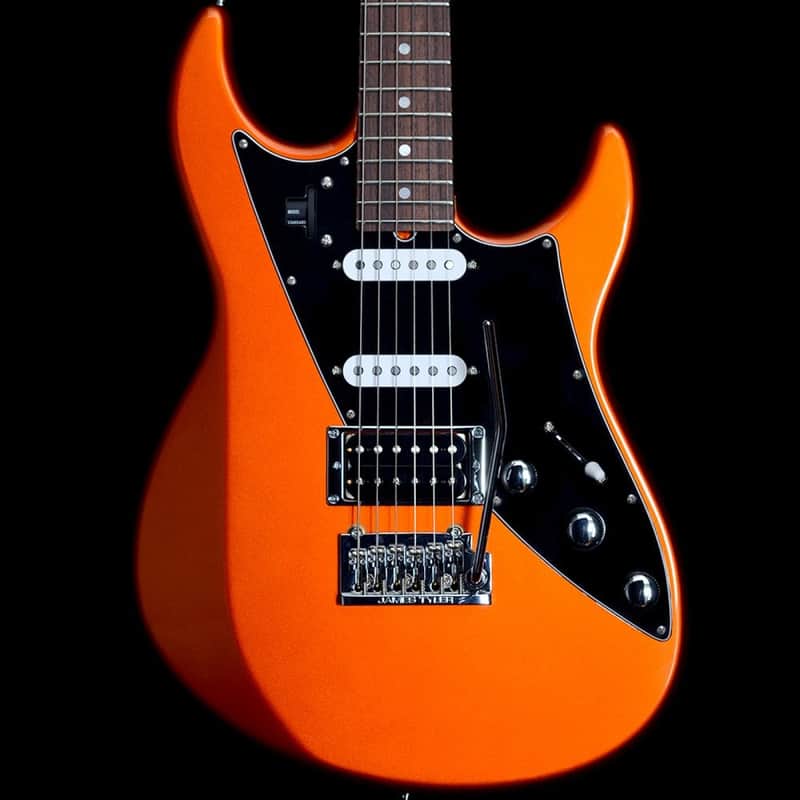 Line 6 Variax JTV-69 James Tyler US Custom Electric Guitar, White