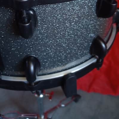 Dixon Artisan 14x6.5" Maple Snare Drum - 10-Ply North American Maple - Die-Cast Hoops - Silver Sparkle Lacquer image 12