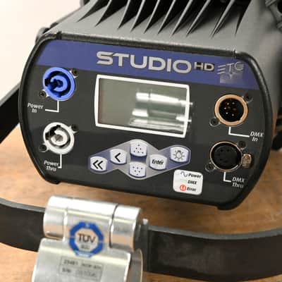ETC Desire D60 Studio HD LED Par Wash Light CG01SM0 image 8