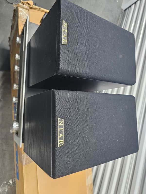 N.E.A.R bookshelf speakers pair M10 - Black image 1