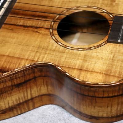 Kamaka 2022 HF-3DI Tenor Ukulele Deluxe Slotted Headstock image 7