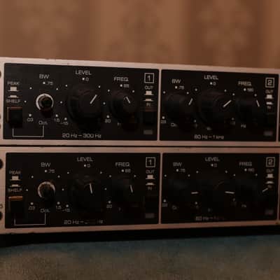 Behringer 5-band parametric equalizer / peq 305 / Vintage / 2 pieces image 2