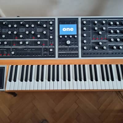 Moog One 16-Voice 61-Key Polyphonic Analog Synthesizer 2018 - Present - Black/Ash