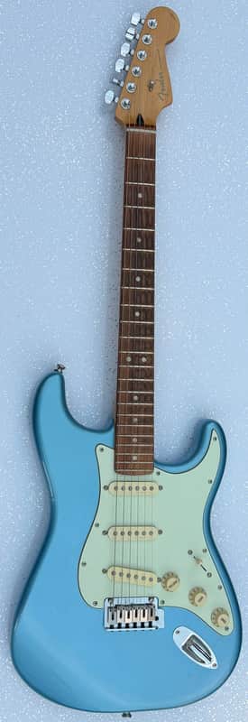 Fender Player Plus Stratocaster with Pau Ferro Fretboard 2021 - Present - Opal Spark