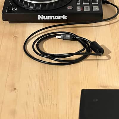 Numark MixTrack Pro FX DJ Controller 2020 image 6