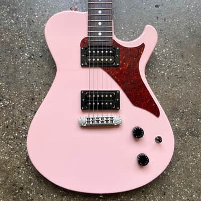 Knaggs Kenai J H2 2022 - Shell Pink image 1