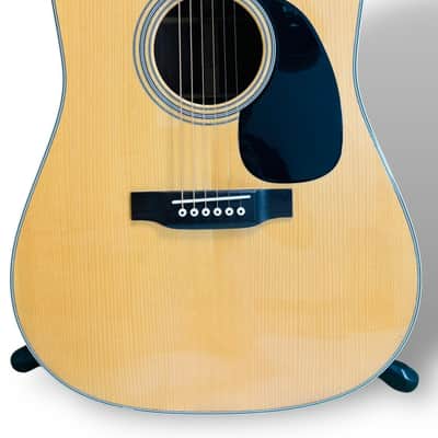 Martin D-28 custom shop 2010 - Adirondack image 4
