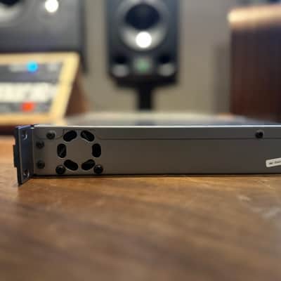 BSS Soundweb London BLU-32 16-Channel I/O Expander w/ I/O Cards + XLR Breakout Cables image 9