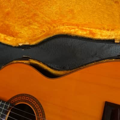 Morris M-20 Classical Guitar – Made in Japan – Vintage MIJ Nylon – w/ Hard Case - Fair image 20
